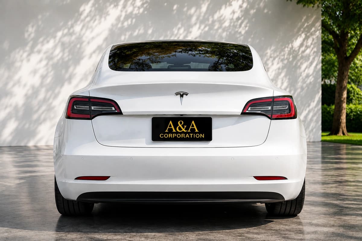 Tesla Model 3 — 5/8